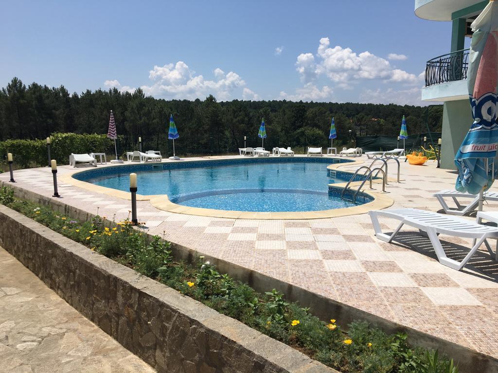 Dream Bay Family Hotel Tsarévo Extérieur photo